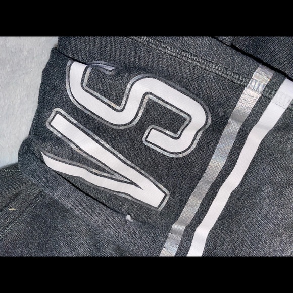 Victoria secret sweats - Picture 3 of 4